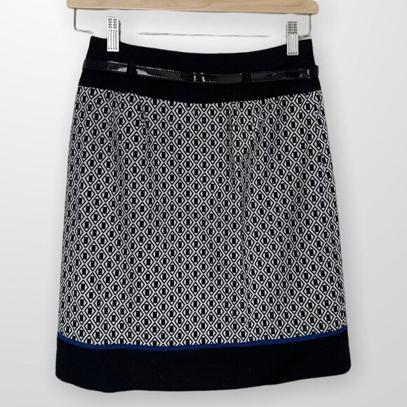 Ann Taylor Dresses & Skirts - Ann Taylor Geometric Pencil Skirt A-Line Size 2